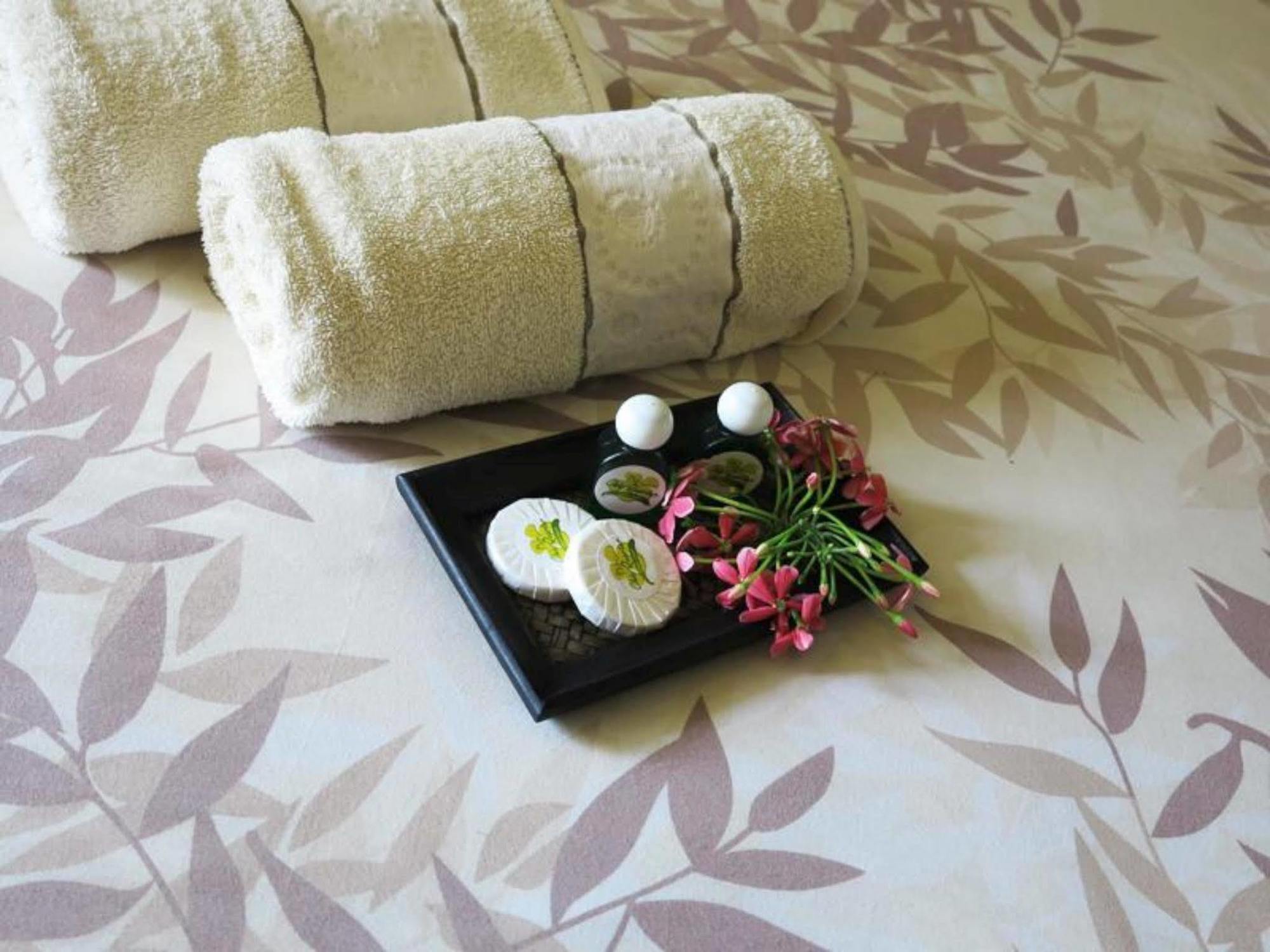 Chic Quarter Hotel Jakarta Ngoại thất bức ảnh